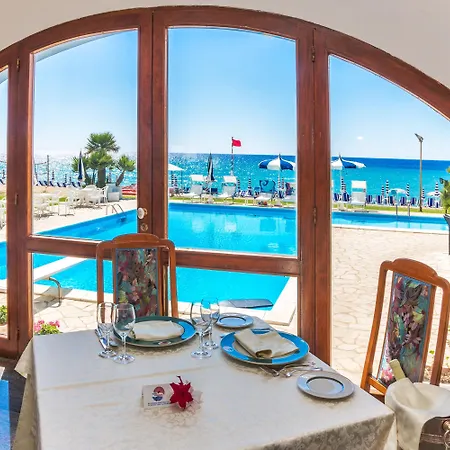 Hotel Poseidon 4*