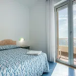 Poseidon Hotel 4*