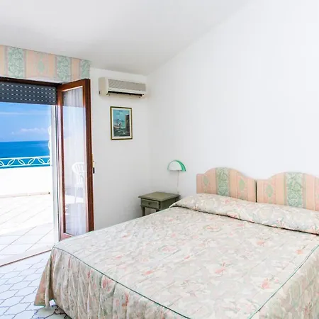 Poseidon Hotell