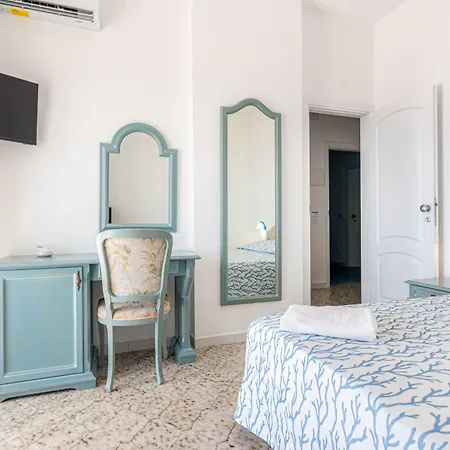 Poseidon 4* Diamante