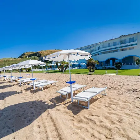 Poseidon Hotel 4*