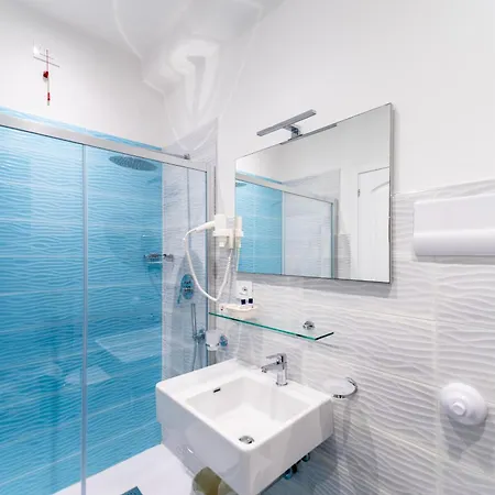 Poseidon Hotel 4*
