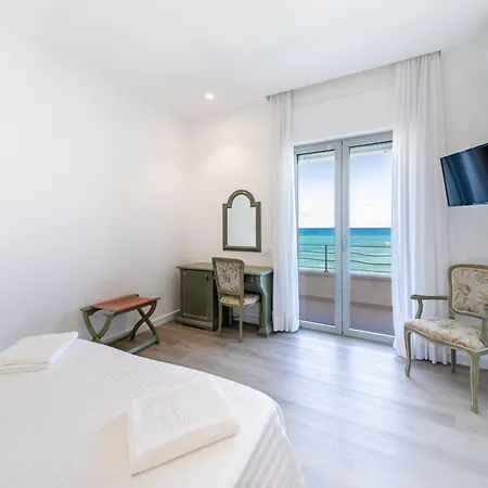 Hotel Poseidon Diamante