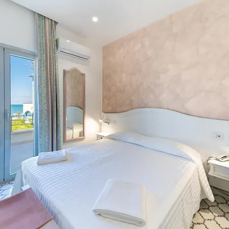 Szálloda Poseidon 4*